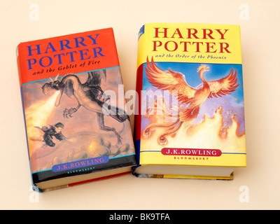 Harry Potter und der Orden des Phönix und der Becher des Feuers Hardcover-Buch Stockfoto