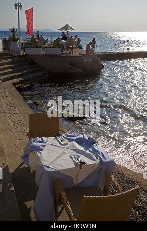 Menschen am Strand Vouliagmeni Attika-Griechenland Stockfoto