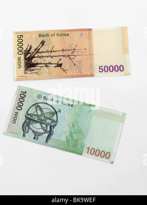 Südkoreanische Banknoten 50000 Won und 10000 gewann Stockfoto