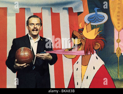 BEDKNOBS UND BROOMSTICKS (1971) DAVID TOMLINSON BKBS 002FOH Stockfoto