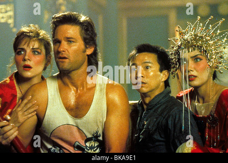 BIG TROUBLE IN LITTLE CHINA (1986) KIM CATTRALL, KURT RUSSELL, DENNIS DUN, SUZEE PAI BTCA 048 Stockfoto