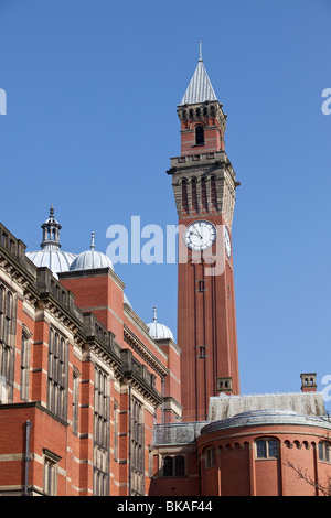 Ein Blick auf den berühmten Uhrturm und Great Hall an der University of Birmingham, England, UK Stockfoto