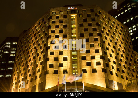 Blick auf Hotel Gebäude in Montreal, Kanada Stockfoto