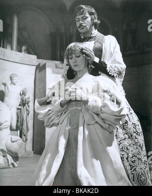 DER TEUFEL (1971) GEMMA JONES, OLIVER REED DVLS 005 P L Stockfoto