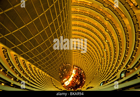 Das Grand Hyatt Hotel Atrium im Inneren der Jin Mao Tower, blickte, Pudong, Shanghi, China Stockfoto