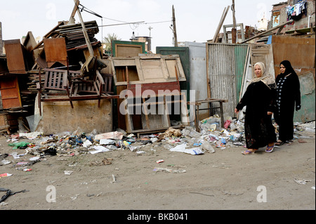 Die Zabbaleen, eine ägyptische Gemeinschaft vor allem koptische Christen, die sich sammeln, recyceln und entsorgen die Stadt Kairo Stockfoto