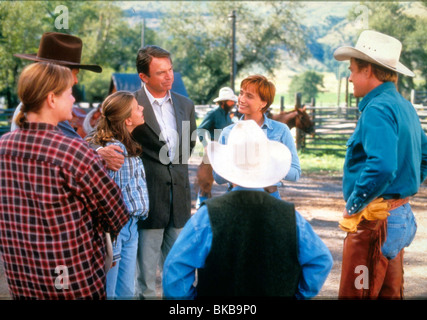 THE HORSE WHISPERER DIANNE WIEST, CHRIS COOPER, SCARLETT JOHANSSON, SAMNEILL, KRISTEN SCOTT-THOMAS, ROBERT REDFORD Stockfoto