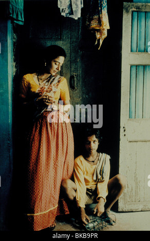 SALAAM BOMBAY (1988) REKHA, CHAIPAU SBMY 002 Stockfoto