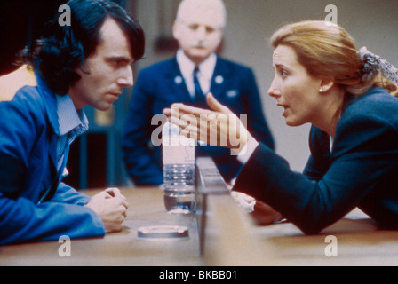 IM NAMEN DES VATERS (1993) DANIEL DAY-LEWIS, EMMA THOMPSON GEFÄNGNIS BESUCH INF 015 Stockfoto