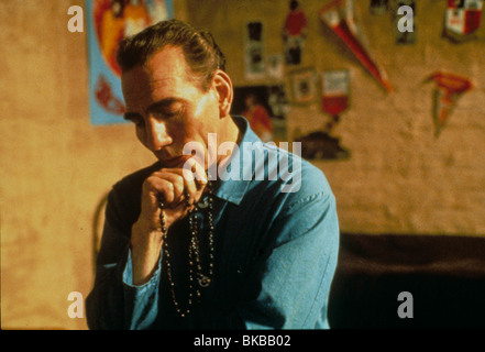 IM NAMEN DES VATERS (1993) PETE POSTLETHWAITE GEBETSKETTE INF 019 Stockfoto