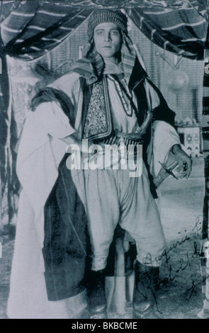 DER SCHEICH (1921) RUDOLPH VALENTINO SHIK 001 Stockfoto