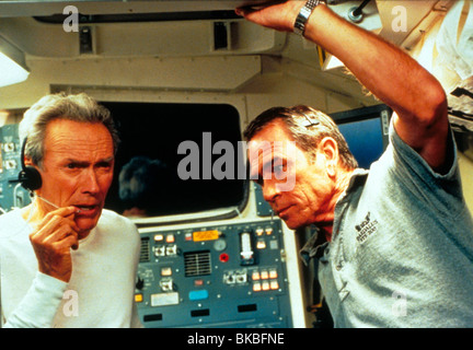 SPACE COWBOYS (2000) CLINT EASTWOOD, TOMMY LEE JONES SCOW 079 Stockfoto