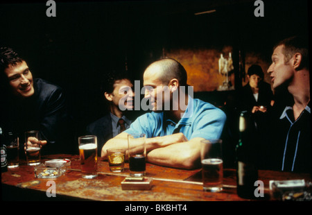 LOCK, STOCK AND TWO SMOKING BARRELS (1998) NICK MORAN, DEXTER FLETCHER, JASON STATHAM, JASON FLEMYNG LSTB 002 Stockfoto