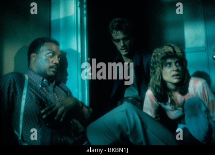 DER TERMINATOR (1984)-PAUL WINFIELD, MICHAEL BIEHN, LINDA HAMILTON TRM 021 Stockfoto