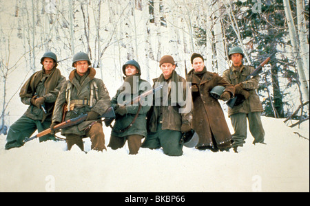 EINE MITTERNACHT KLAR (1992) KEVIN DILLON, PETER BERG, ARYE GROSS, ETHAN HAWKE, FRANK WHALLEY, GARY SINISE MMDC 014 Stockfoto