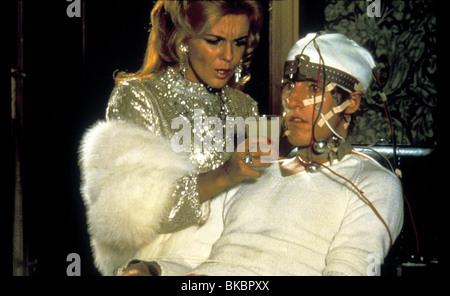 TOMMY (1975) ANN-MARGRET, ROGER DALTREY TMY 017 Stockfoto