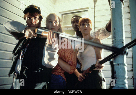 NIGHT OF THE LIVING DEAD (1990) WILLIAM BUTLER, KATE FINNERAN, TONY TODD, PATRICIA TALLMAN WAFFEN NOLD 006 Stockfoto