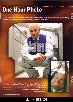 EINE STUNDE FOTO (2001) ROBIN WILLIAMS OHPH 001PS Stockfoto