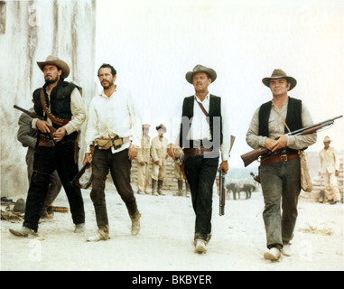 DER WILD BUNCH (1969) BEN JOHNSON, WARREN OATES, WILLIAM HOLDEN, ERNEST BORGNINE TWBU 005 CP Stockfoto