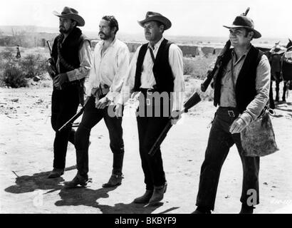 DER WILD BUNCH (1969) BEN JOHNSON, WARREN OATES, WILLIAM HOLDEN, ERNEST BORGNINE TWBU 009 P Stockfoto