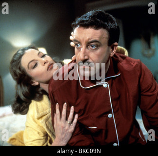 DER ROSAROTE PANTHER (1963) CAPUCINE, PETER SELLERS PKP 026 Stockfoto