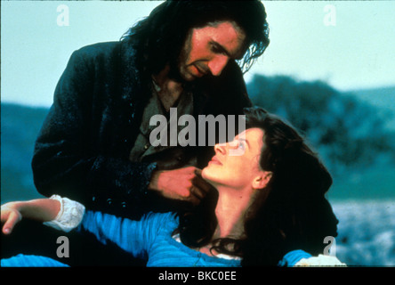 WUTHERING HEIGHTS(1992) RALPH FIENNES, JULIETTE BINOCHE WTH3 029 Stockfoto