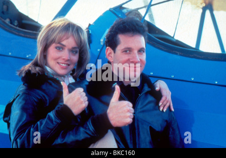 POLICE ACADEMY 4: BÜRGER AUF PATROUILLE (1987) SHARON STONE, STEVE GUTTENBERG PA4 012 Stockfoto