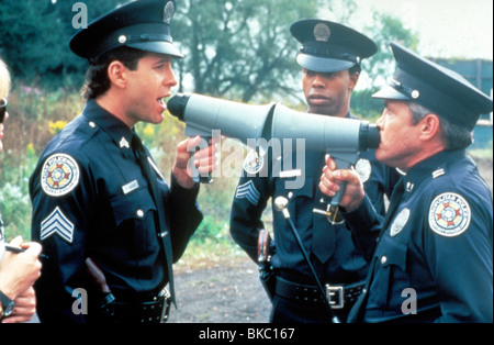 POLICE ACADEMY 4: BÜRGER AUF PATROUILLE (1987) STEVE GUTTENBERG, MICHAEL WINSLOW, G W BAILEY PA4 032 Stockfoto