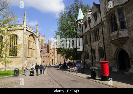 Trinity Street, mit Blick auf St. Johns College, Cambridge, England, UK Stockfoto