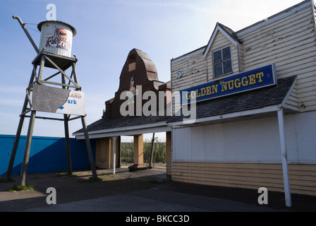 Verfallene Eingang Frontierland in Morecambe, Lancashire Stockfoto