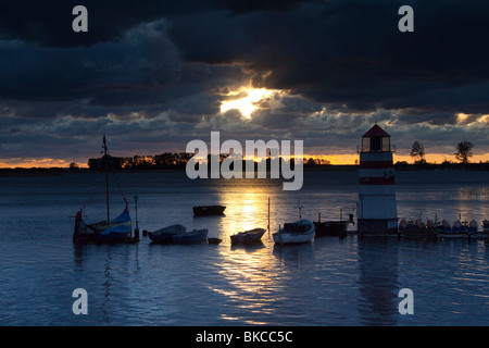 Hafen Sie auf der Insel Ummanz im Abendlicht. Mecklenburg-Western Pomerania, Deutschland. Stockfoto