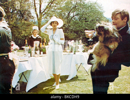 ALLE KREATUREN GROß UND KLEIN (1974) LISA HARROW, SIMON WARD ACGS 007FOH Stockfoto