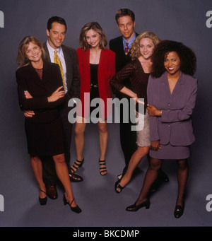 ALLY MCBEAL (TV) COURTNEY THORNE-SMITH, GIL BELLOWS, CALISTA FLOCKHART, GREG GERMANN, JAYNE KRAKOWSKI, LISA NICOLE CARSON VERBÜNDETER 001 Stockfoto