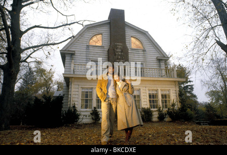 AMITYVILLE HORROR (1979) JAMES BROLIN, MARGOT KIDDER AMH 001 Stockfoto