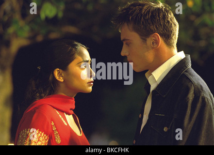 KICK IT LIKE BECKHAM (2002) PARMINDER K NAGRA, JONATHAN RHYS MEYERS BILB 001-1 Stockfoto