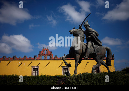 Statue von General Ignacio Allende, eine mexikanische Unabhängigkeit Held, der Platz Plaza Civica in San Miguel de Allende, Mexiko Stockfoto