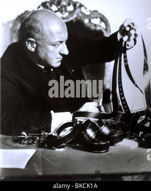 CECIL B DEMILLE (DIR) PORTRÄT Stockfoto