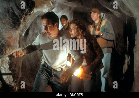 ACHT LEGGED FREAKS (2002) DAVID ARQUETTE, KARI WUHRER 8LFR 006 Stockfoto
