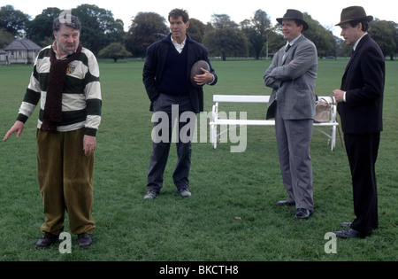 EVELYN (2002) ALAN BATES, PIERCE BROSNAN, AIDAN QUINN, STEPHEN REA EVEL 001 243 Stockfoto