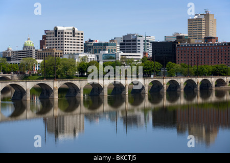 Skyline von Harrisburg, am Susquehanna River, Hauptstadt von Pennsylvania Stockfoto