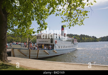 Steam Ship Prins Carl Philip an der Pier des königlichen Schloss Drottningholm Palace in Stockholm Schweden Stockfoto