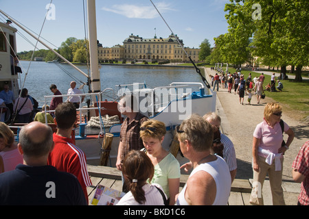 Steam Ship Prins Carl Philip an der Pier des königlichen Schloss Drottningholm in Stockholm Schweden Stockfoto