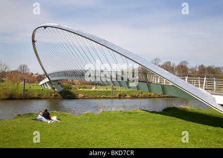 Millennium-Brücke über den Fluss Ouse York Yorkshire UK Stockfoto