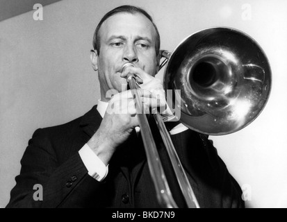 Mangelsdorff-Albert, 5.9.1928 - 25.7.2005, deutscher Jazzmusiker (Posaune), halbe Länge, 1960er Jahre, Stockfoto