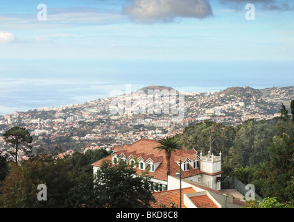 Ein Blick auf Funchal, die Hauptstadt der Insel Madeira, Portugal Stockfoto