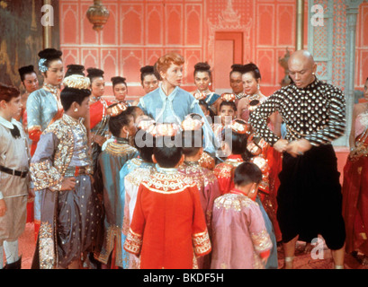 DER KÖNIG UND ICH (1956) DEBORAH KERR, YUL BRYNNER KAI 009 L Stockfoto