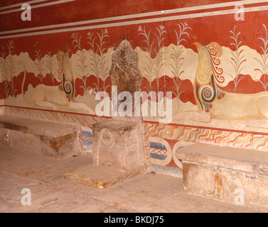 Die kleine Thronsaal, minoische Palast von Knossos (Knosos), Heraklion (Irakleio), Region Irakleio, Kreta (Kriti), Griechenland Stockfoto