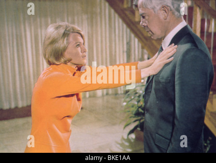 POINT BLANK (1967) ANGIE DICKINSON, LEE MARVIN PNTB 023 Stockfoto