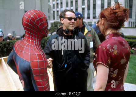 SAM RAIMI (DIR) O/S "SPIDER-MAN" (2002) MIT TOBEY MAGUIRE, KIRSTEN DUNST RAMI 013 Stockfoto