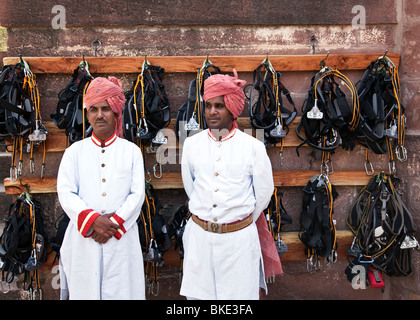 Eine neue Attraktion im Mehrangarh Fort Jodhpur Rajasthan, eine der größten Festungen in Indien ist der Flying Fox. Stockfoto